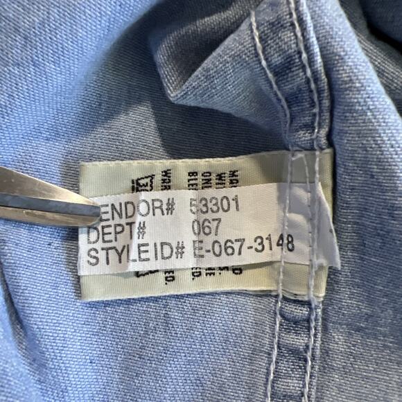 Eddie Bauer Shirt Mens XL Blue Denim Short Sleeve Button Down Dad Style Faded - Picture 7 of 10